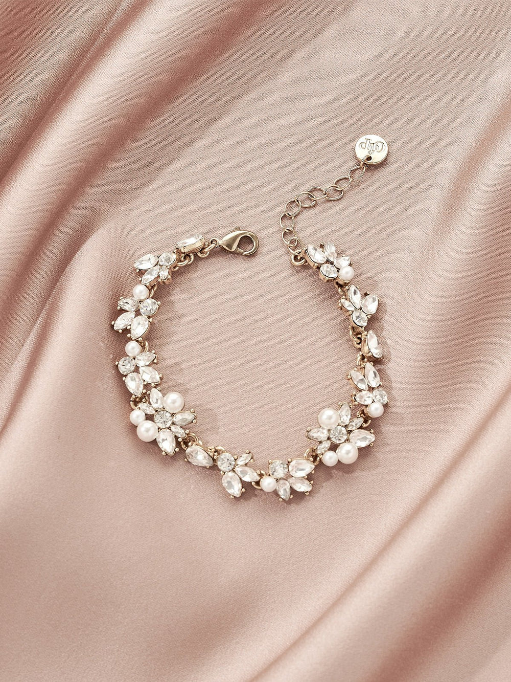 Olive & Piper Raella Pearl Bracelet