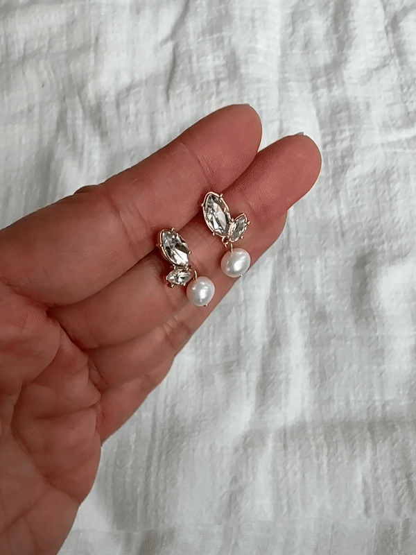 Olive & Piper Bryn Freshwater Pearl Earrings