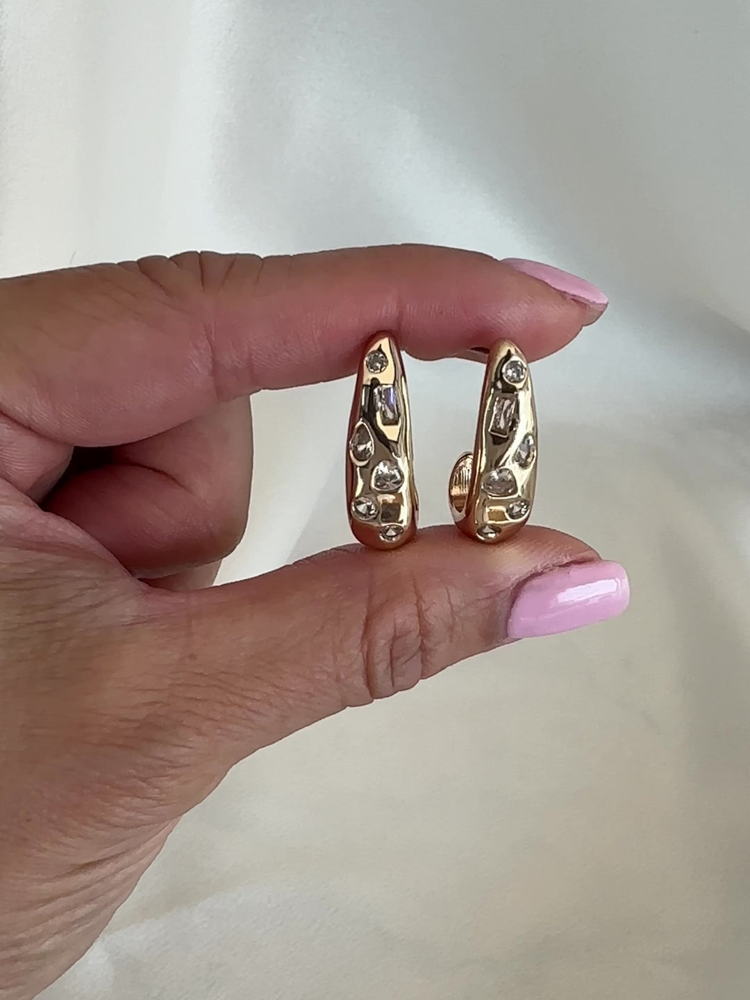 Olive & Piper Ren Hoops - Gold