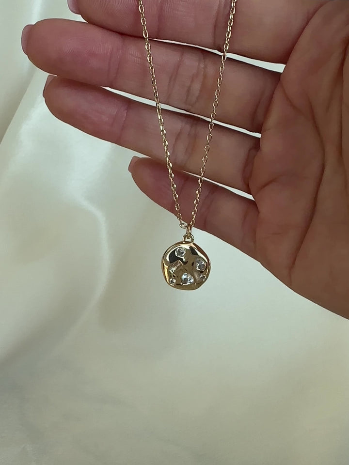 Olive & Piper Arden Pendant Necklace - Gold