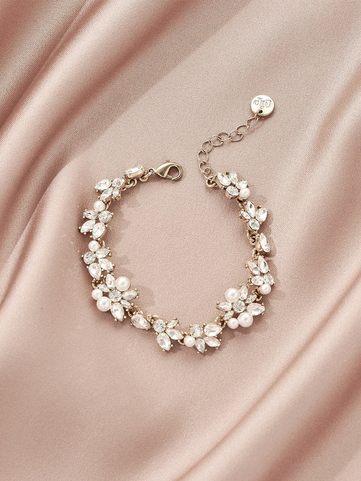 Olive & Piper Raella Pearl Bracelet