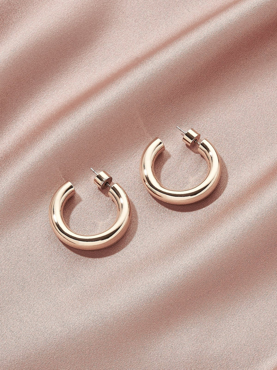 Olive & Piper Icon Hoop Earrings